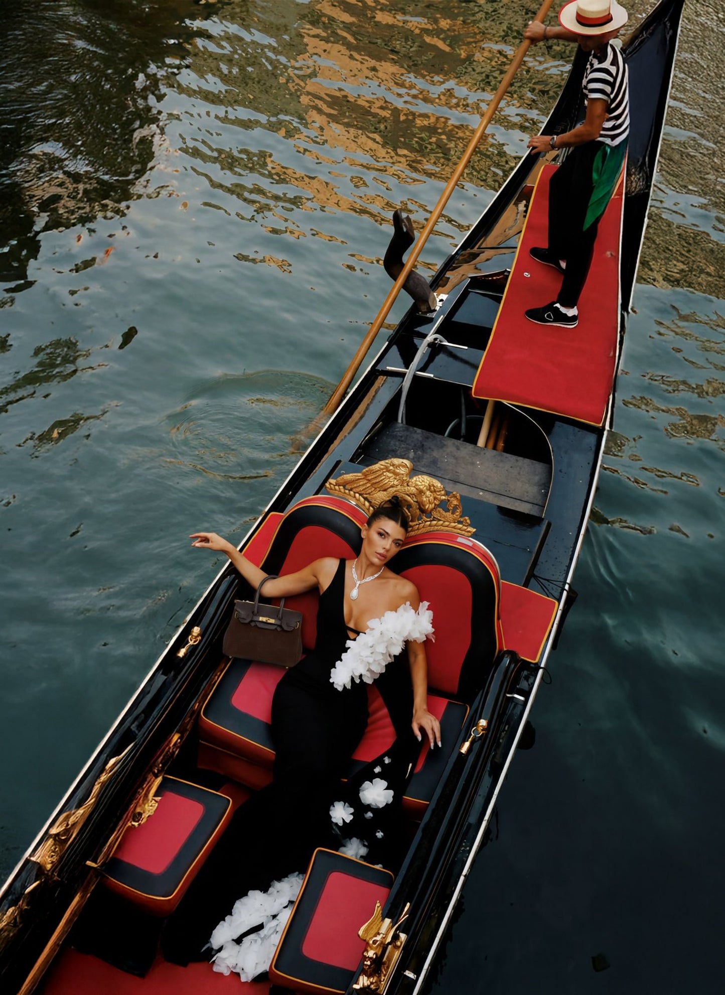 Borsa Elizabeth Micro in Camoscio e Pelle Testa di Moro